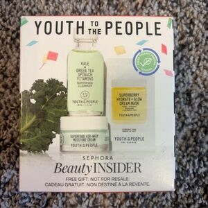 Sephora Beauty Insider “Youth to the People” Travel / Mini Skincare Set